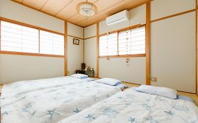 A&Z Guest House 関空行南海線二色の浜駅三分 鍵付き4人部屋
